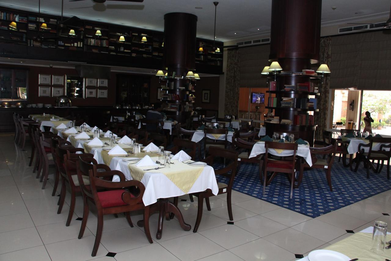 Oakwood Park Hotel Лекки Экстерьер фото